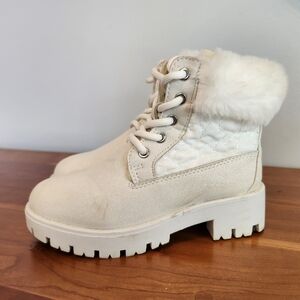 BCBGirls Cream Fur-Lined Kids Boots Sz 13